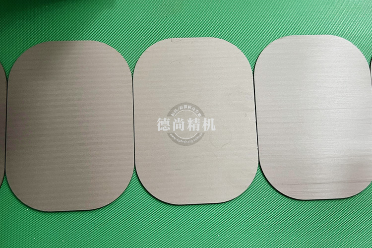 采購塑膠件貼膜機(jī)防踩坑指南