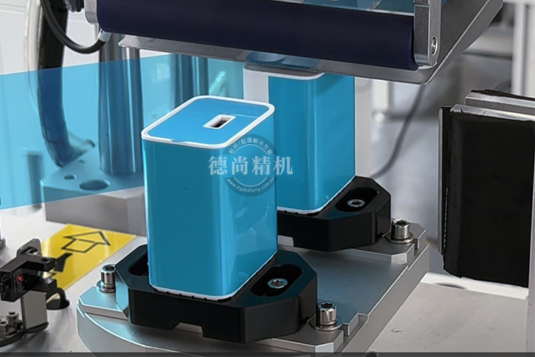 充電器款式多、換型快，我要的是一機(jī)多用、快速換產(chǎn)！